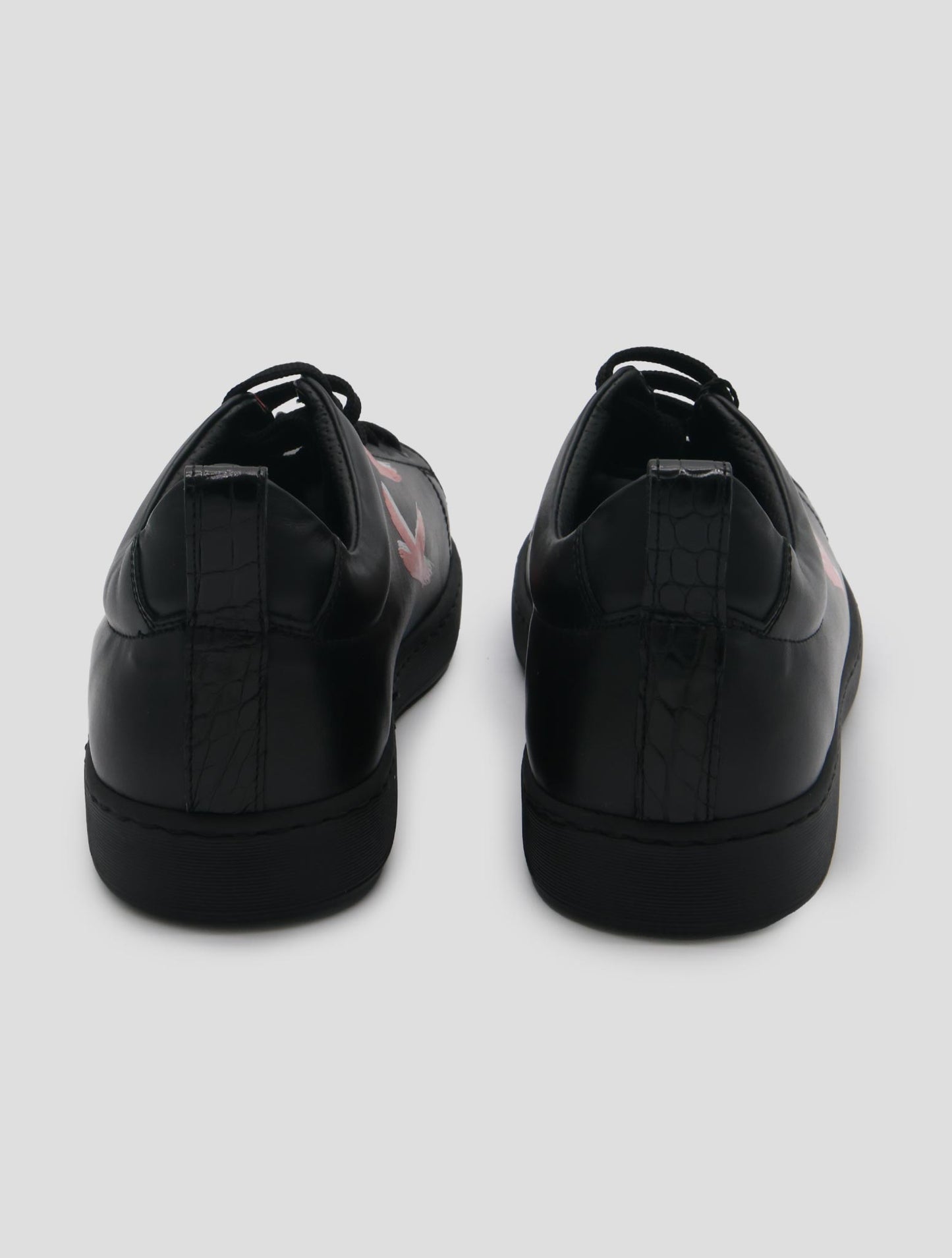 Kiton Black Leather Leather Crocodile Sneakers