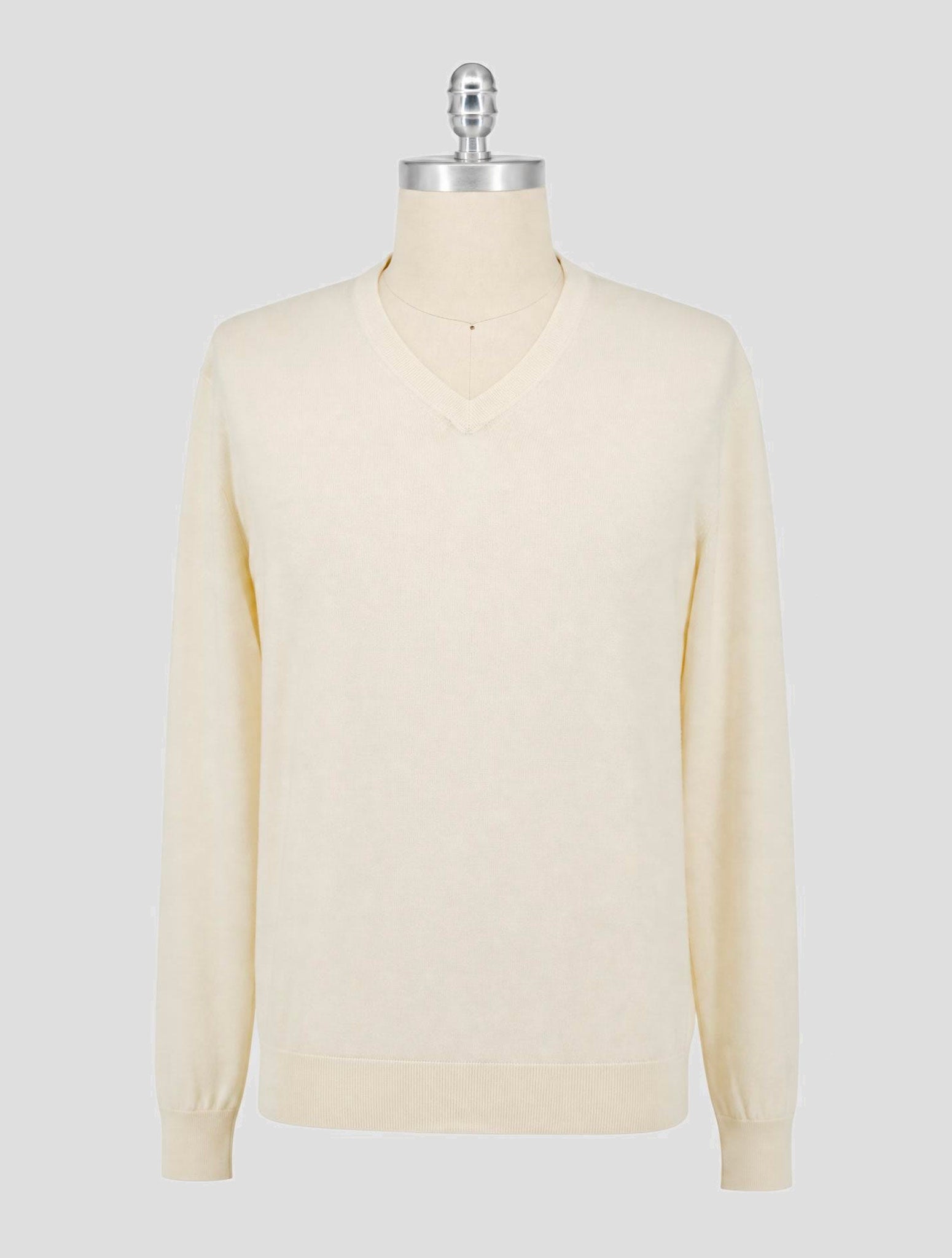 Kiton White Wool 14 Micron Sweater V-Neck