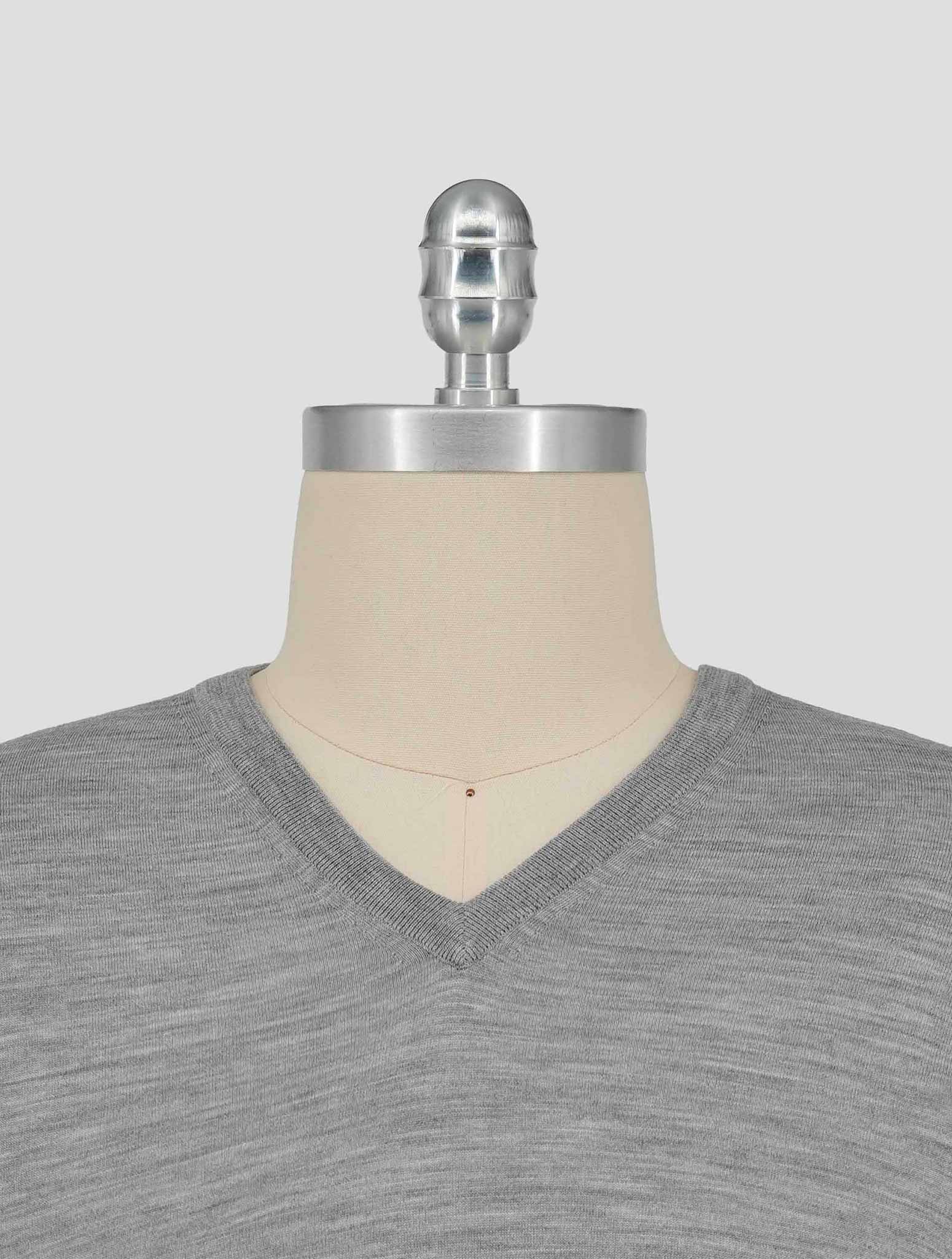 Kiton Gray Wool 14 Micron Sweater V-Neck