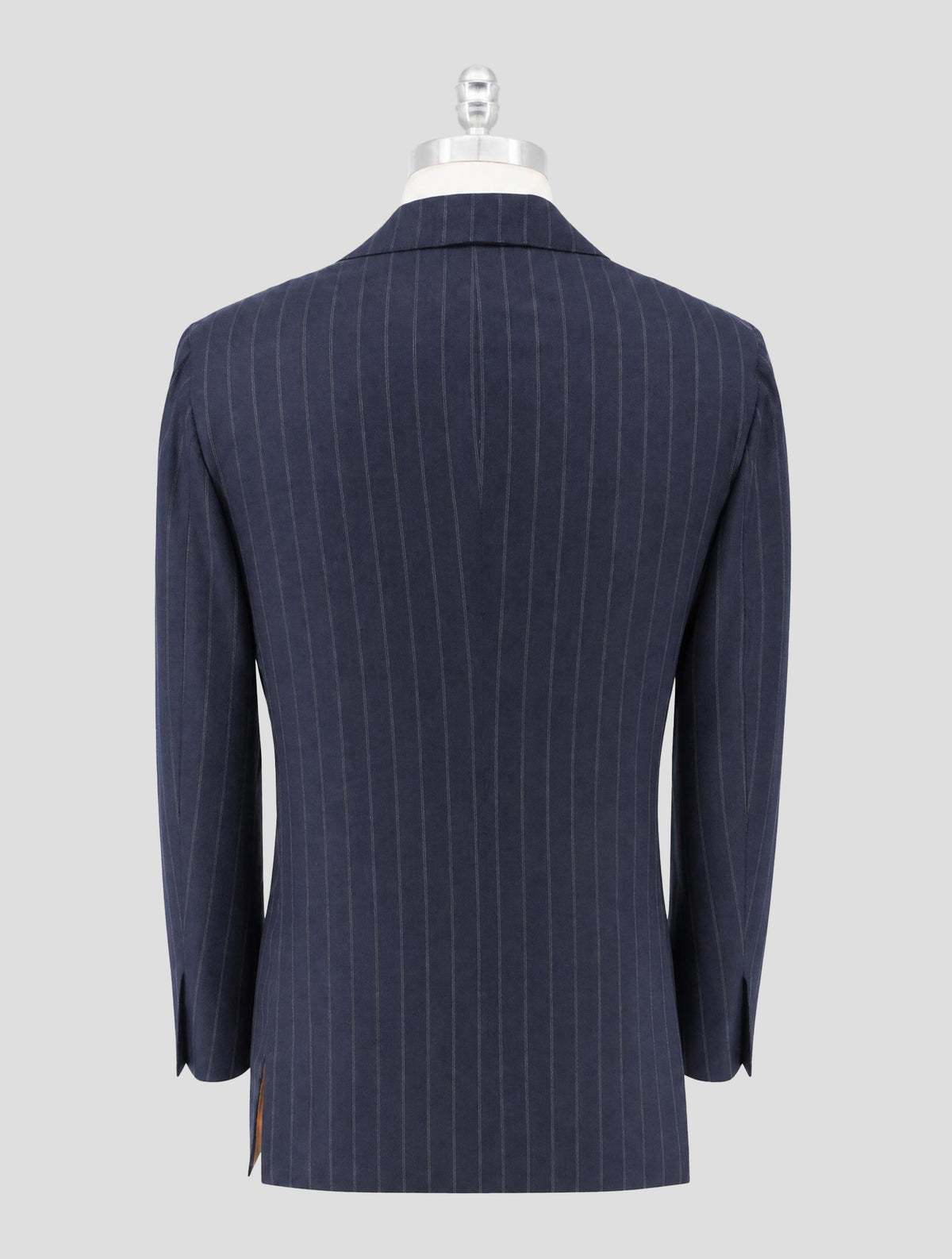 Kiton Blue Virgin Wool 14 Micron Cashmere Suit